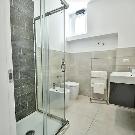 Tavernetta -appartamenti Oltremare- Lido Conchiglie - *